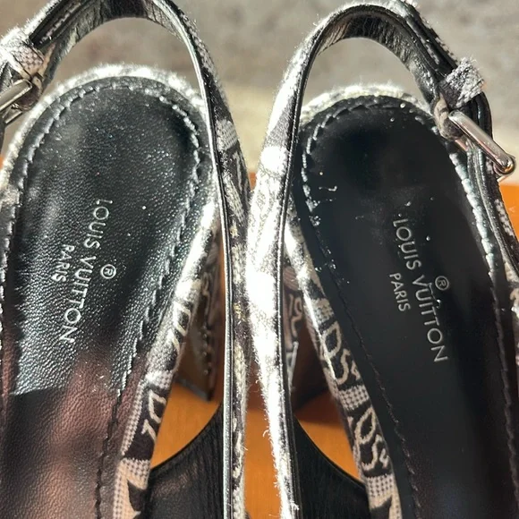 Louis Vuitton Victorian Shoes - Picture 5 of 9